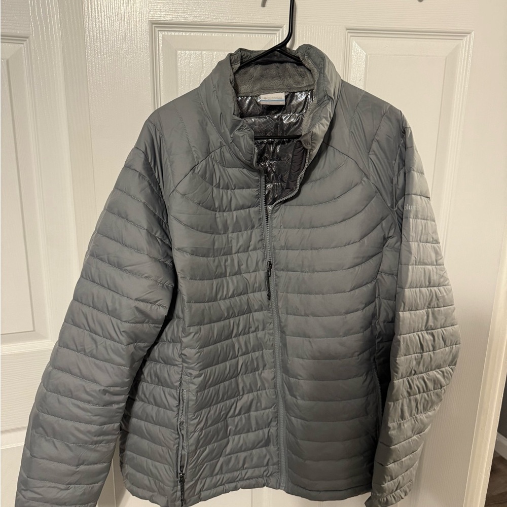 Columbia Women’s Gray Puffer Jacket